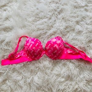 V.S.  PINK bra